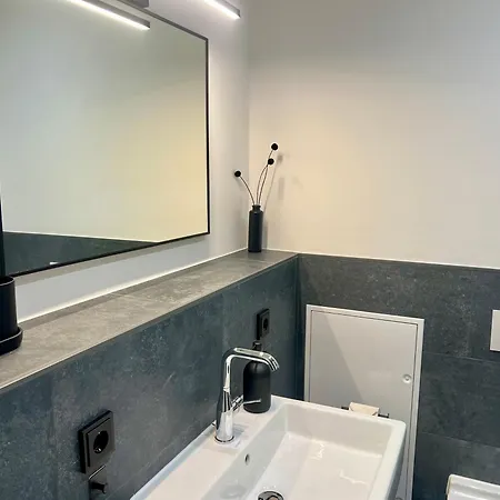 Апартаменты Apartmenthaus An Der Schwebefaehre 3 Osten