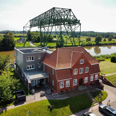 Apartmenthaus An Der Schwebefaehre 3 Апартаменты *